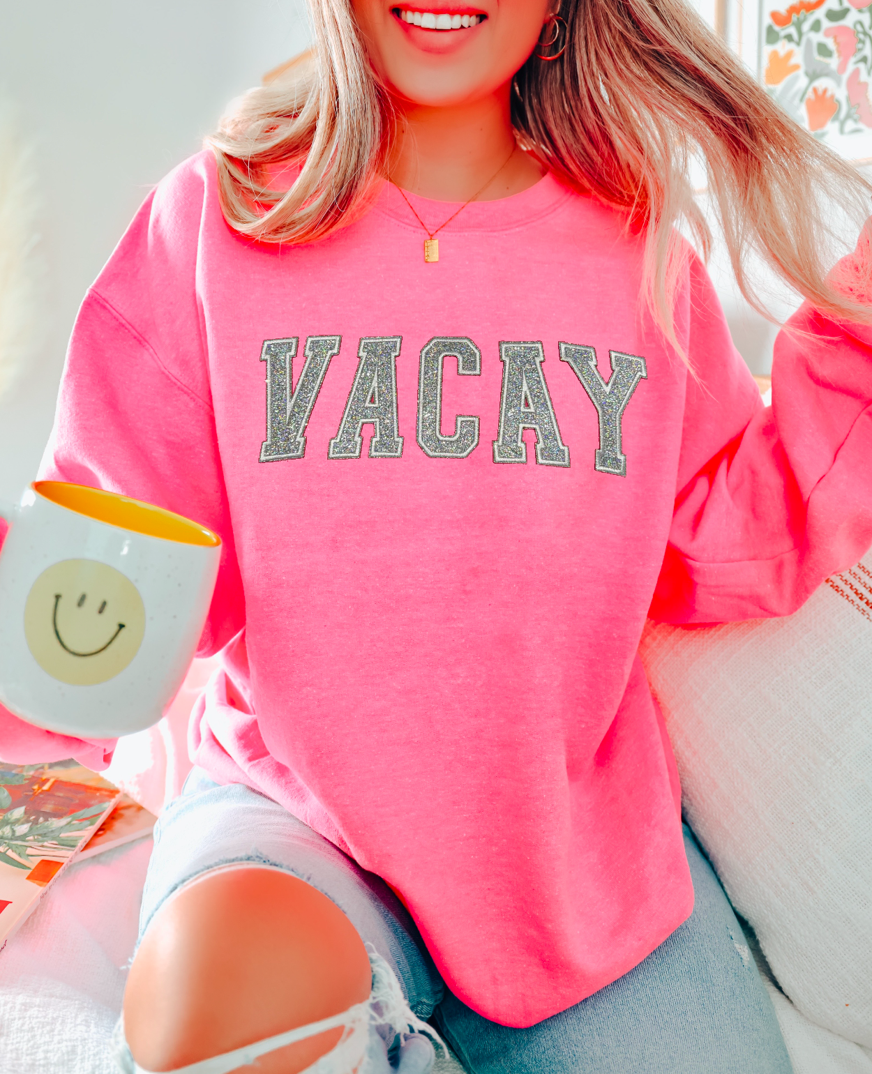 VACAY GLITTER EMBROIDERED PATCH NEON PINK